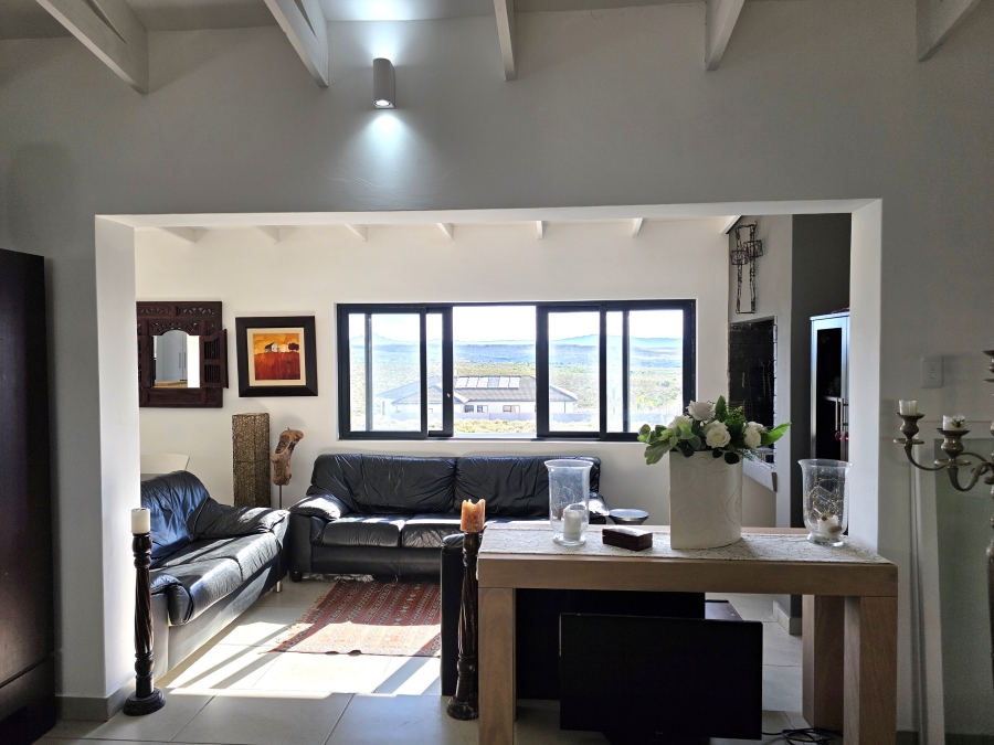 3 Bedroom Property for Sale in Wavecrest Eastern Cape
